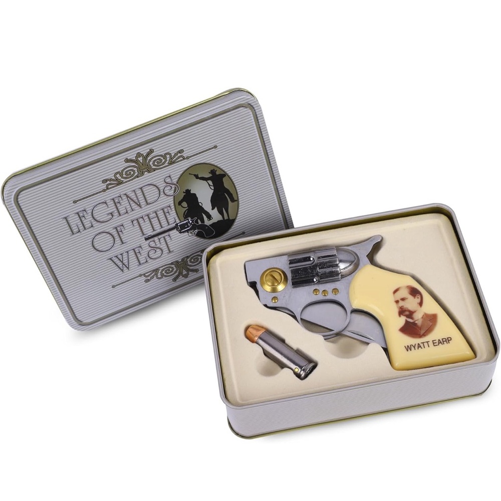 NIB NWT Wyatt Earp collectors editions knife duo.